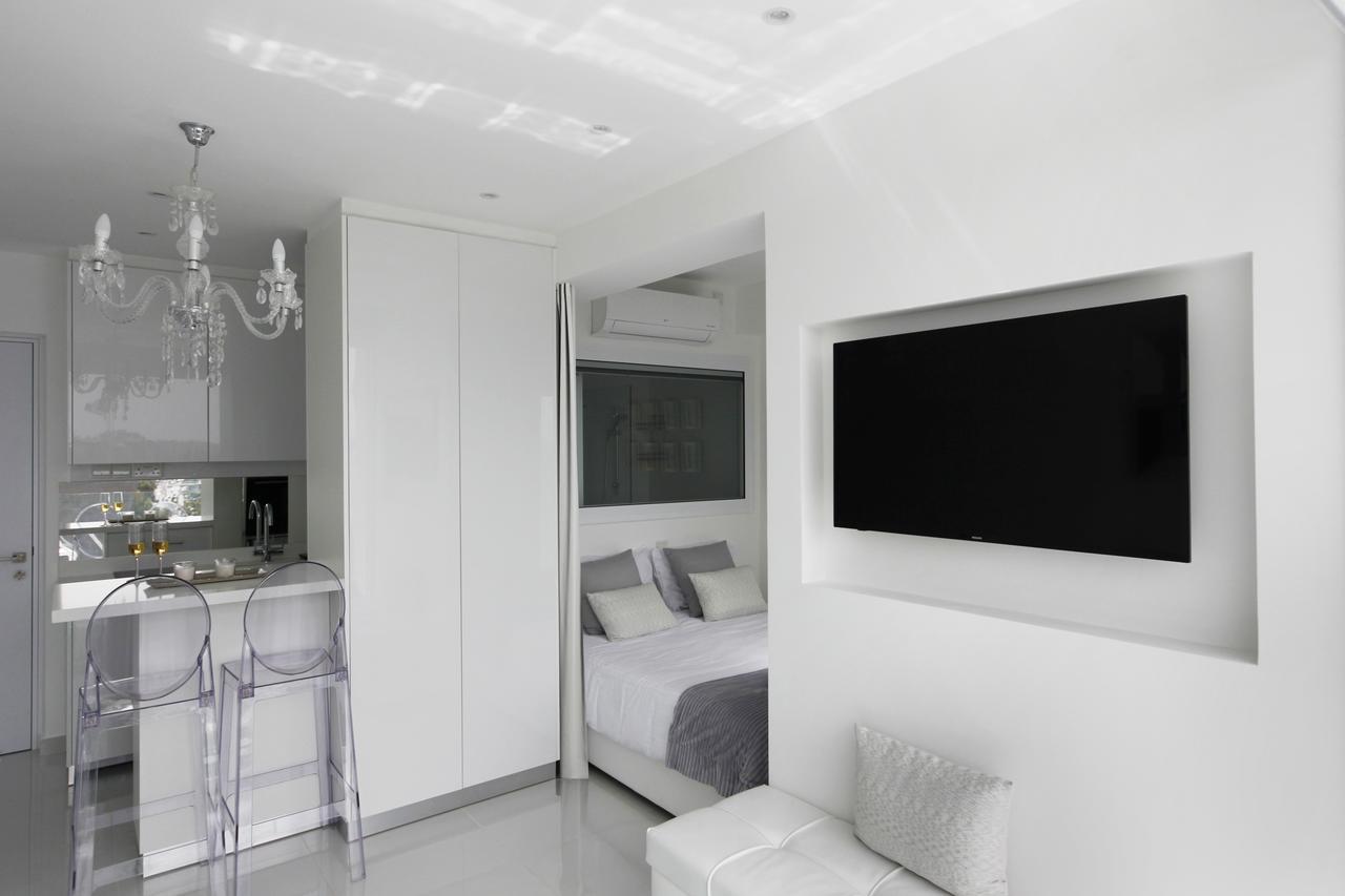The White Pearl Suite - Beach Front City Centre With Sea View. Limassol Exterior photo